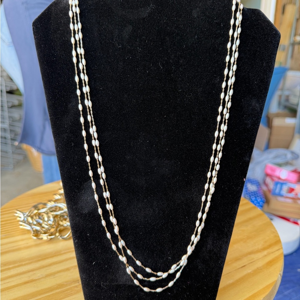 Elegant Gold and White Rice Pearl Necklace